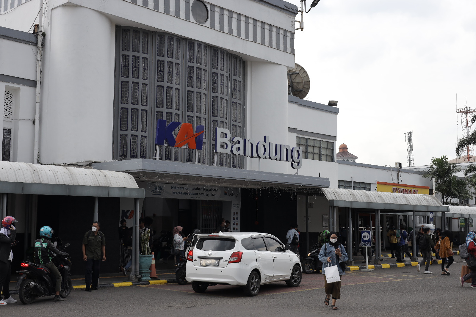 Menelusuri Rute Angkot Yang Melalui Stasiun Bandung - Sebandung.com