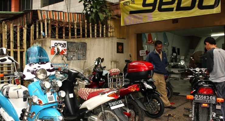 Dealer Motor Bekas di Ciateul Bandung