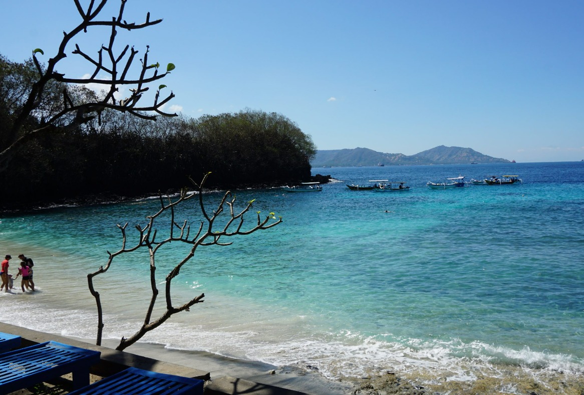 Pantai Blue Lagoon Bali Nikmati Keindahan Pantai Serasa Private Beach