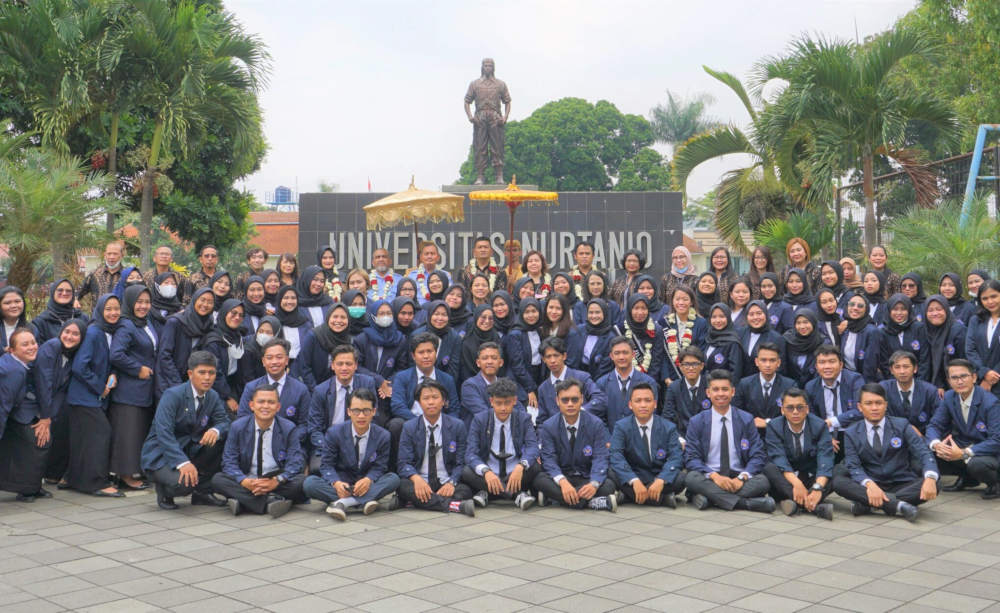 Fakultas Ekonomi di Universitas Nurtanio Bandung