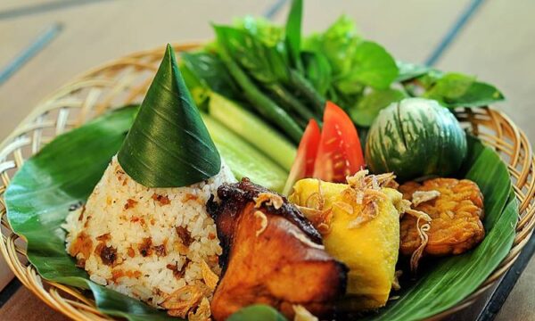 Rekomendasi Lima Tempat Makan Khas Sunda di Bandung