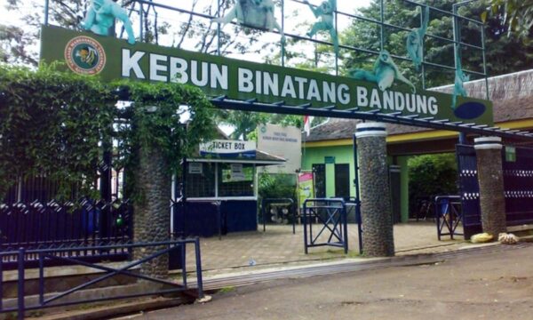 Kebun Binatang Taman Sari Bandung