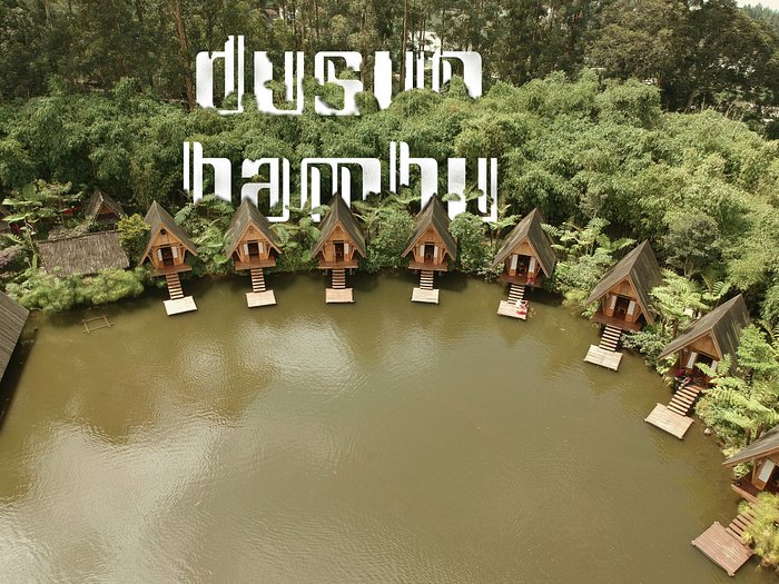 Suasana Sunda Di Dusun Bambu