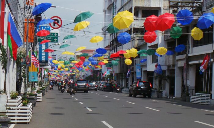 Jalan Otista Bandung