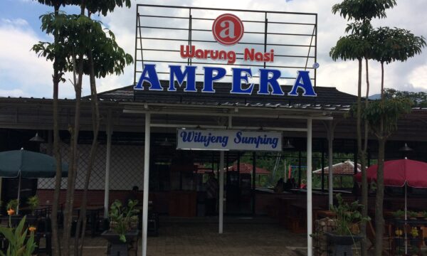 Rumah Makan AMPERA Bandung
