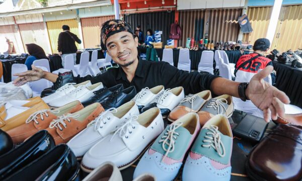Sentra Industri Sepatu Bandung
