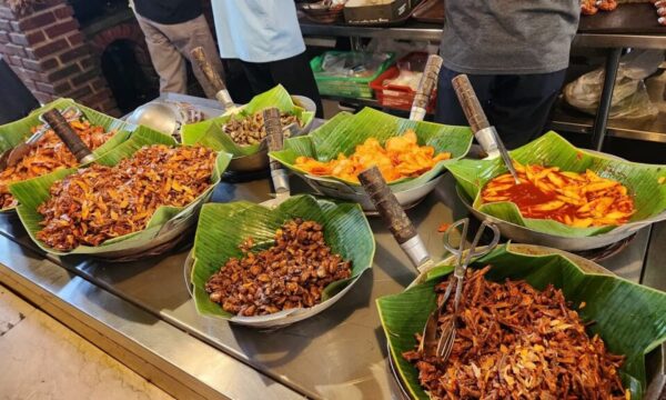 Tempat Makan Enak di Setiabudi Bandung Menu Makanan Ringan