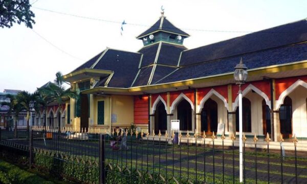 Masjid Raya Cipaganti
