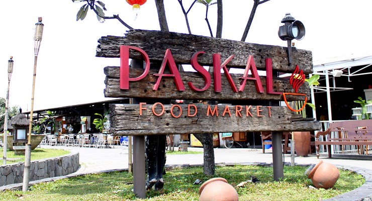 Tempat Kuliner Paskal Food Market