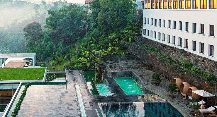 Padma Hotel
