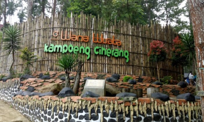 Wana Wisata Kampung Ciherang Sumedang