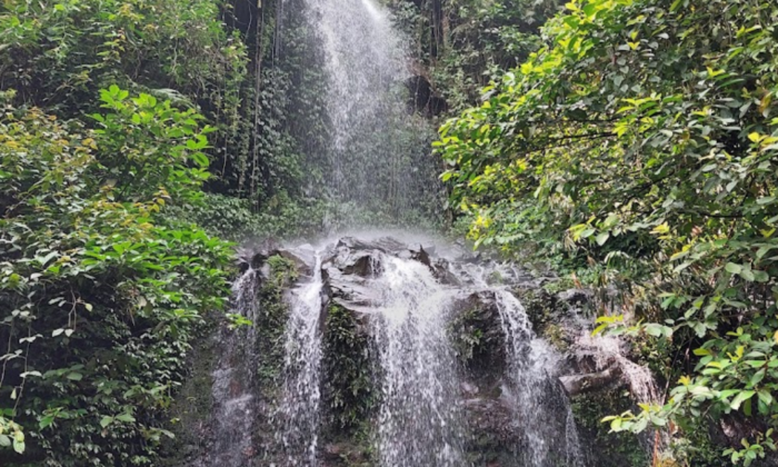 Wisata Curug Ciputri Bogor