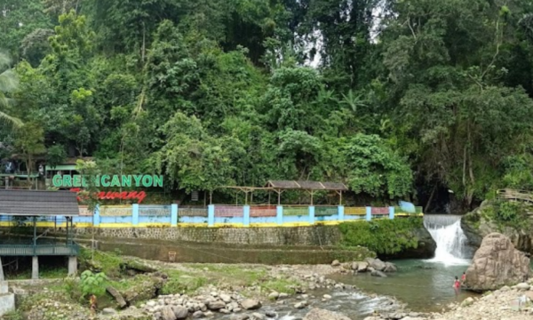 Green Canyon Karawang