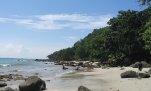 Pantai Batu Hideung Pandeglang